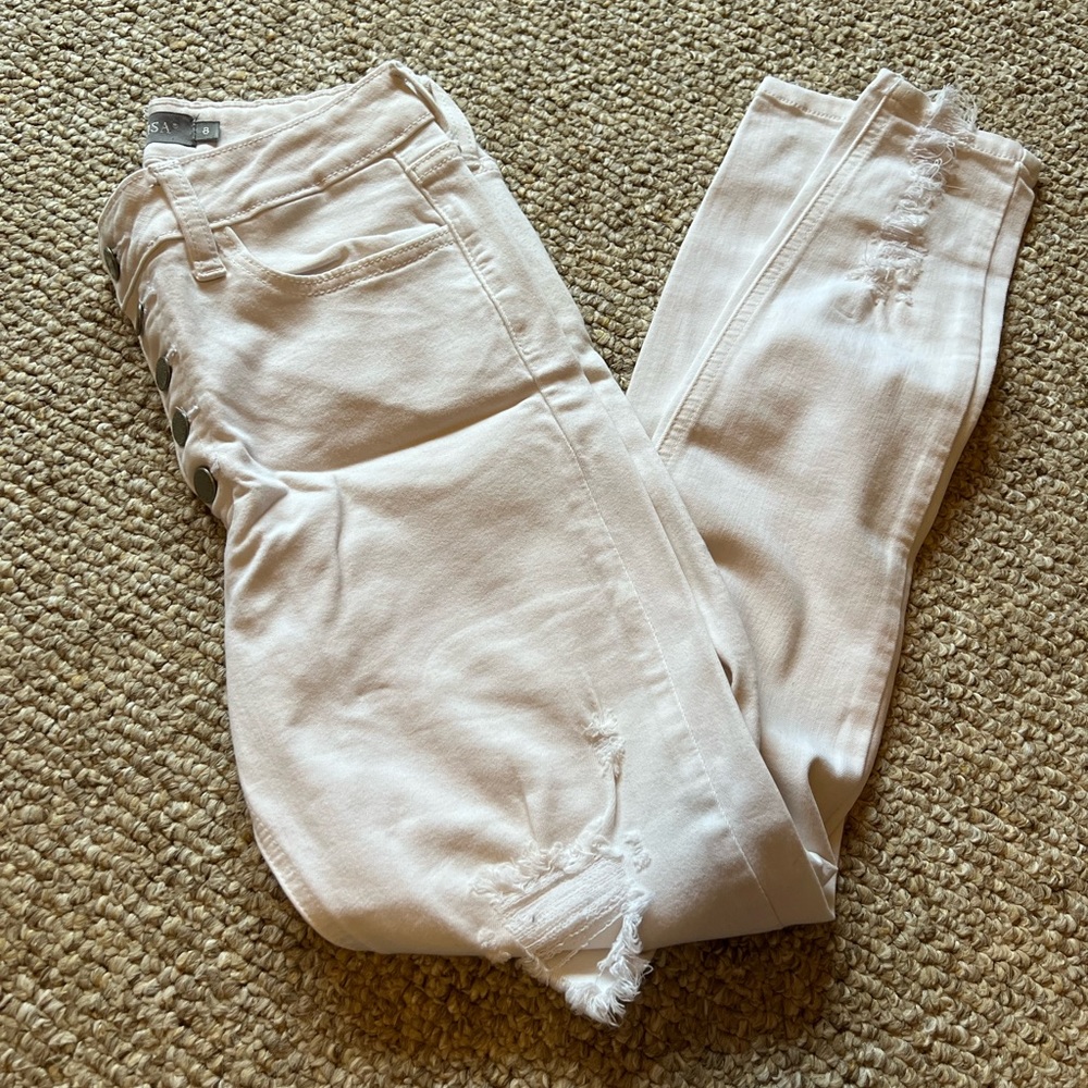 White skinny jeans